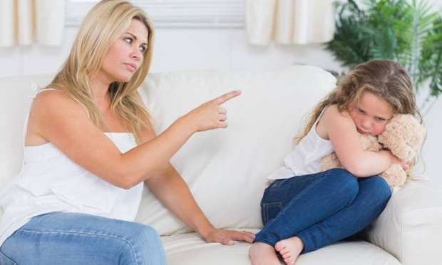 Valideynlər uşaqları məktəb yaşına qədər necə bədbəxt edirlər? – Stress və travmaların zədələdiyi balacalar  