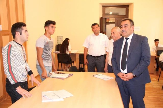 Bu ali məktəbə qəbul olanların sayı iki dəfə artıb - FOTO