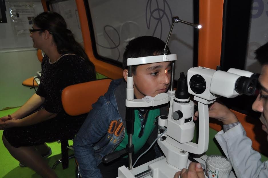 “Məktəbə gedəcək bütün birinciləri mütləq göz müayinəsindən keçirmək lazımdır” – Pediatrın SOS siqnalı   