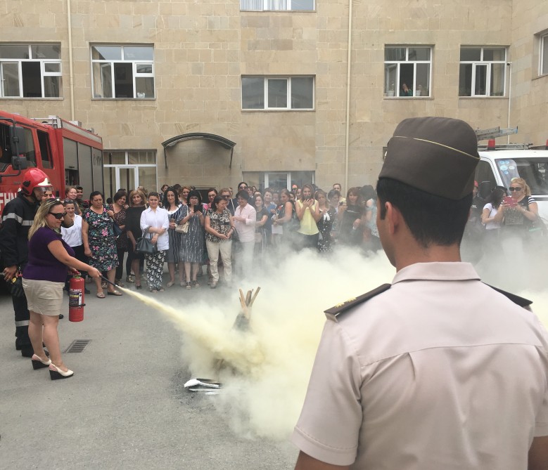 FHN müəllimlər üçün mülki müdafiə kursları təşkil etdi