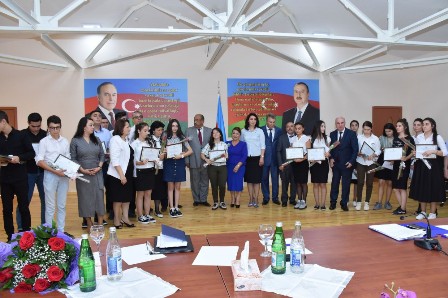 Şuşa məktəblərindən  9 məzun 500-700 arası bal toplayıb