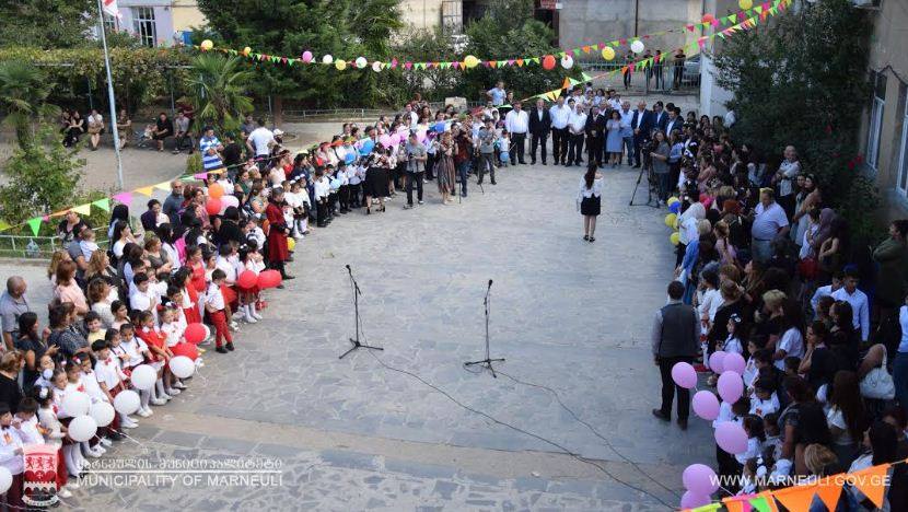 Gürcüstanda azərbaycanlı uşaqlar təhsilə başladı