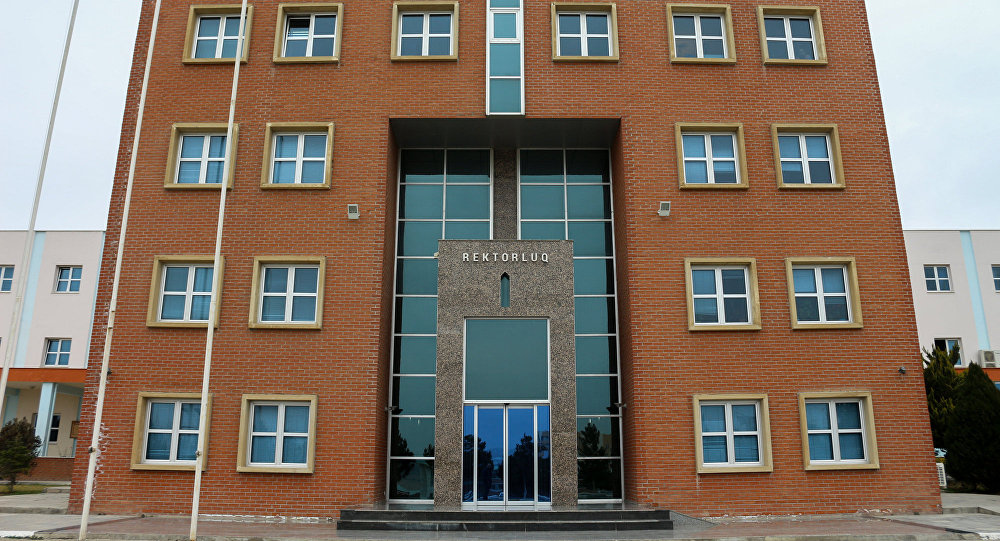 “Deyilənlər yanlışdır, bizdə bu xidmət tamamilə ödənişsizdir” - Bakı Mühəndislik Universitetindən ETİRAZ