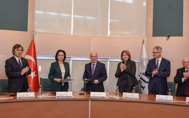 İkili diplomların verilməsi ilə bağlı müqavilə imzalandı