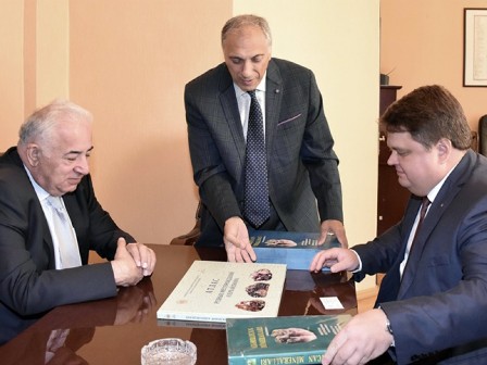 Azərbaycanlı alimlər Rusiya universitetinə dəvət olundu