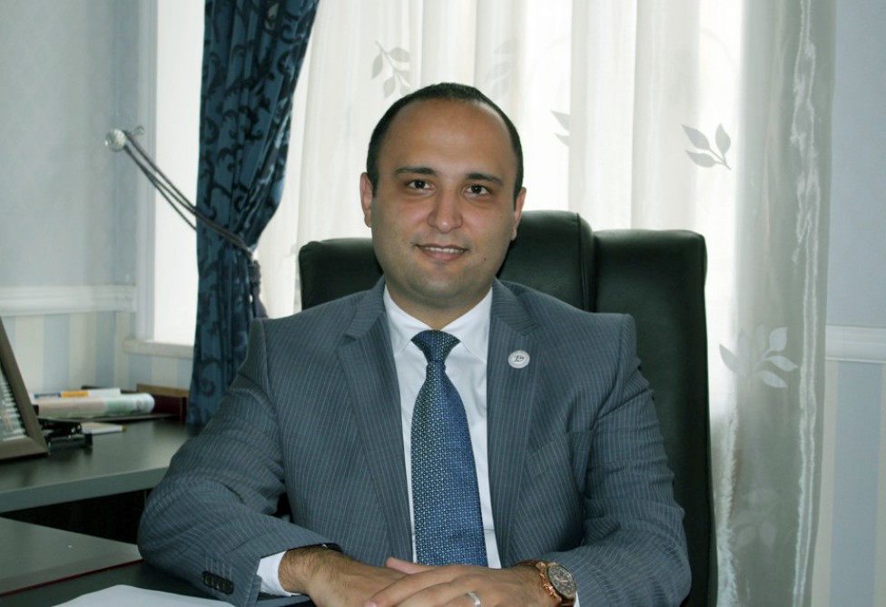 Deputat tələbələrlə bağlı məsələ qaldırdı    