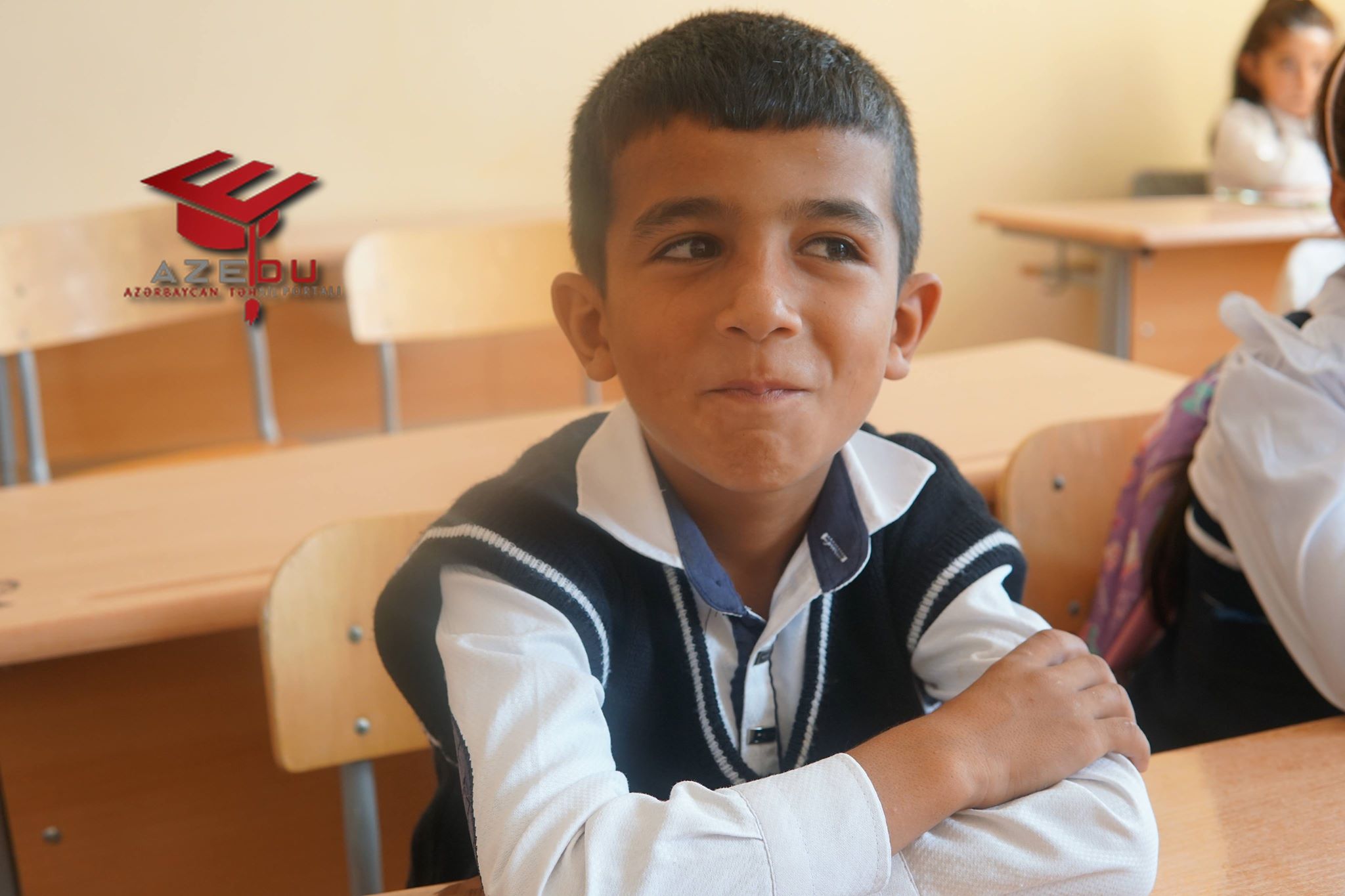 Güllə səsini qonşu seçən “bilik səngərləri”- fədakar müəllimlər - Təmas xəttindəki məktəbdən VİDEO