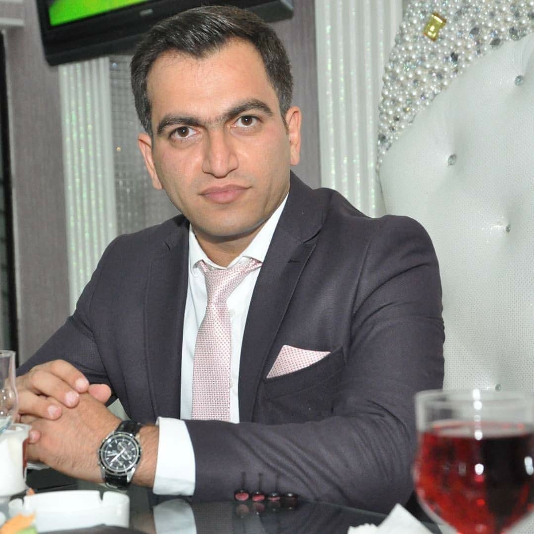 Yaşı 40-ı adlayan insanlar niyə magistratura oxumağa məcburdular? – Təlimçidən silkələyici səbəblər