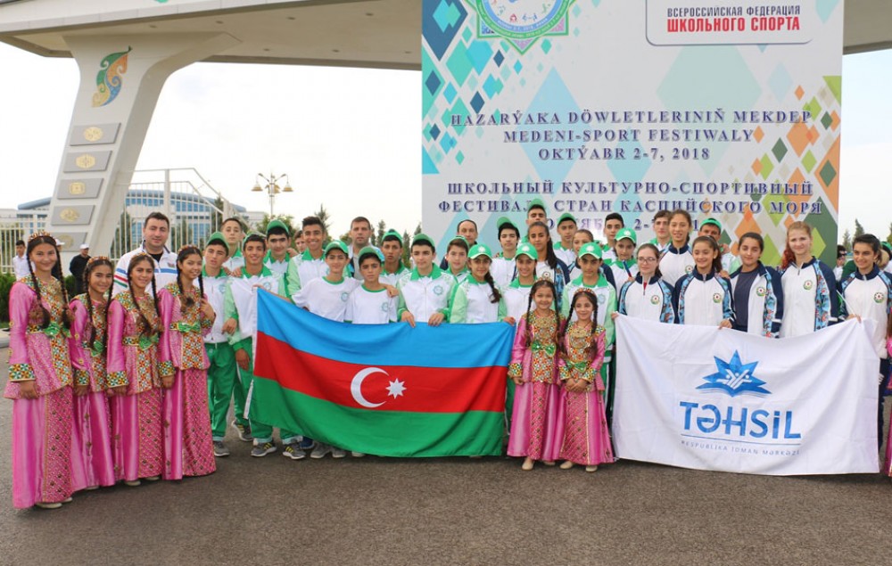 Azərbaycan məktəbliləri Türkmənistanda keçirilən festivalda medallar qazanıblar  