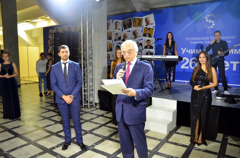 Mehriban Əliyeva Birinci Moskva Dövlət Tibb Universitetini təbrik etdi 