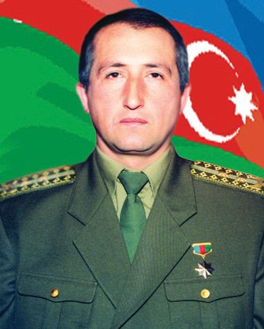 “Müəllimlər yüksək maaş alırlar, bu repetitorlar isə Allahlarını itiriblər” – Milli qəhrəman olan direktorun təhsil resepti