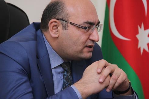 İqbal Ağazadə Anarın əsərini təhlil etdi – “Təhminəni  yarı yolda qoysa da, Zaur obrazını bəyənirəm”