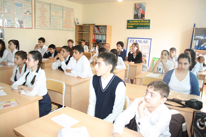 Azərbaycanda yeni qanun layihəsi- Məktəblilər də pulsuz psixoloji yardım alacaqlar