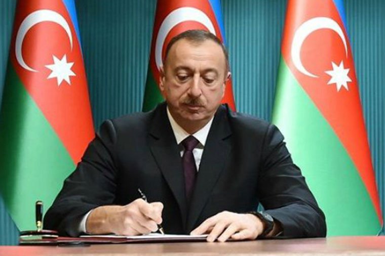 Gömrük Akademiyasına rəis təyin edildi  