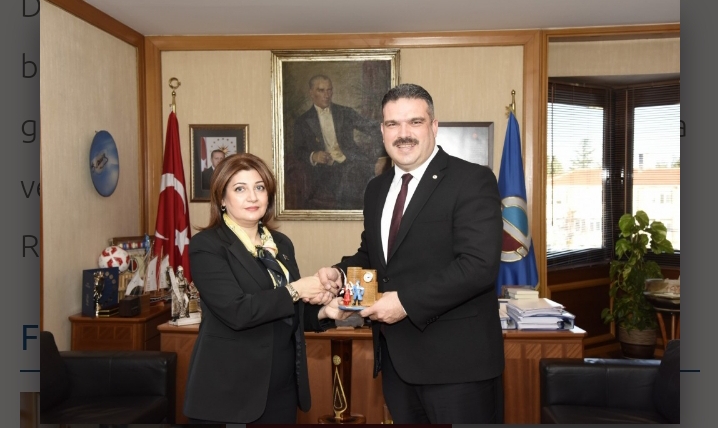 Deputat Türkiyədə azərbaycanlı tələbələrlə görüşdü 