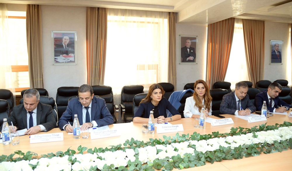 Üç rayon üzrə müəllim və valideynlərin müraciətləri dinlənilib  