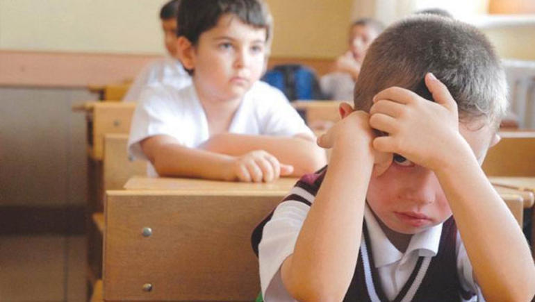 Şagirdin məktəbə uyğunlaşmamasının psixoloji səbəbləri və həlli yolları – Valideynlərin nəzərinə!