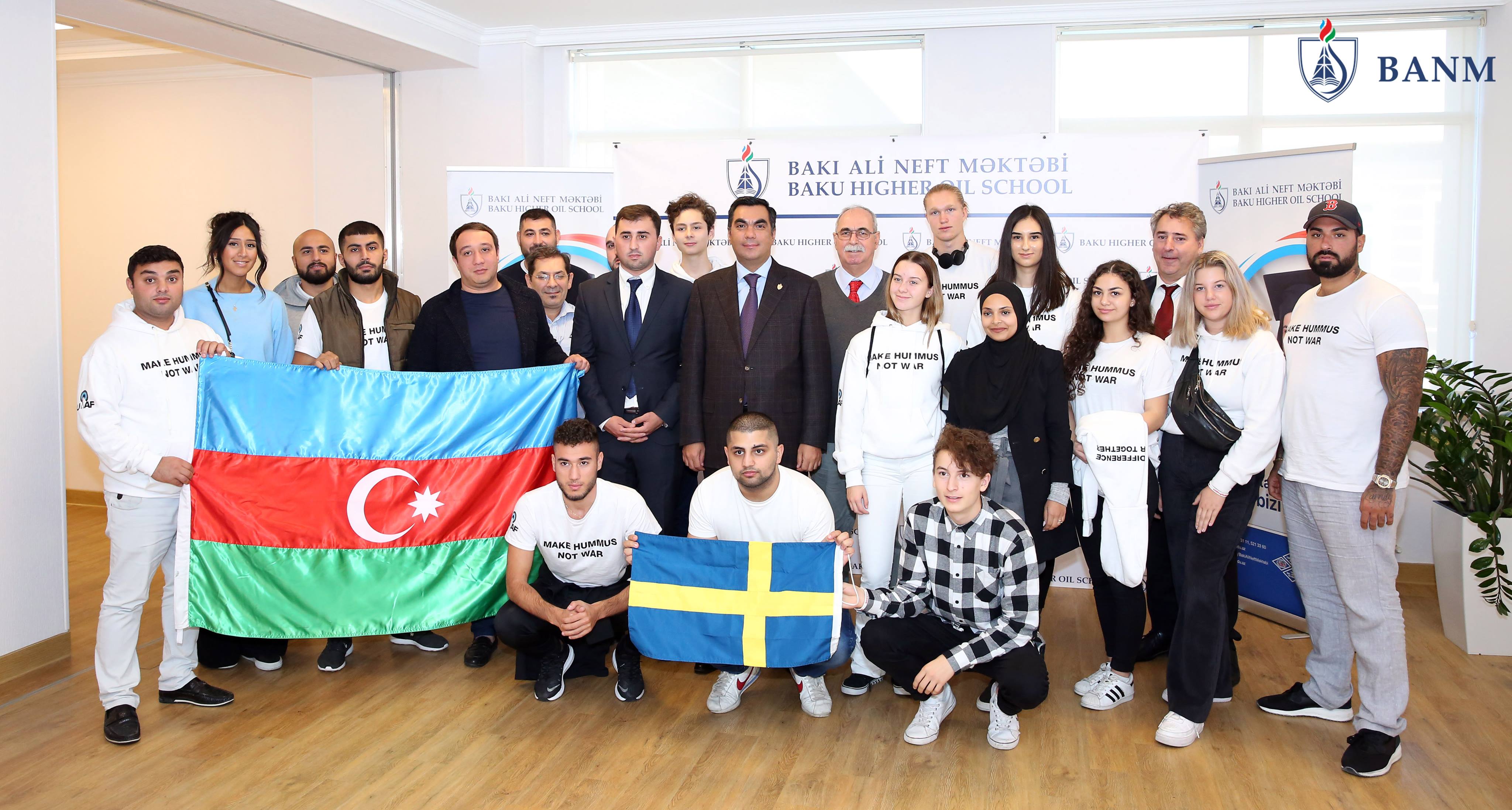 İsveçli gənclər Bakı Ali Neft Məktəbinin qonağı oldu