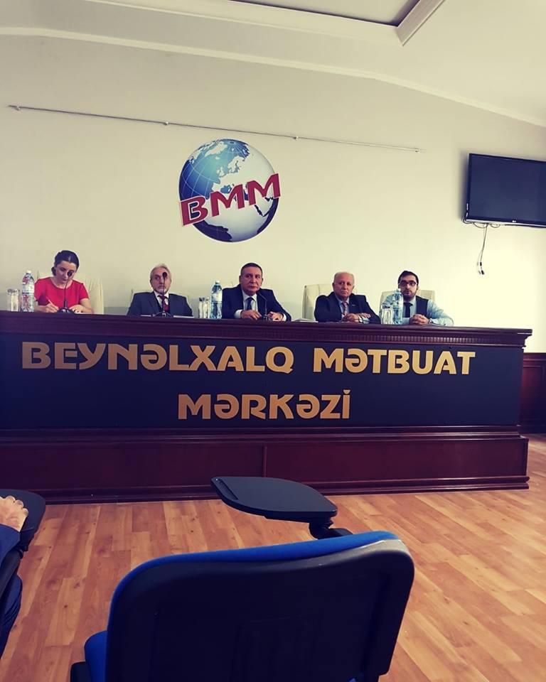 Magistrantın “15 İyul və Media” kitabı təqdim edildi