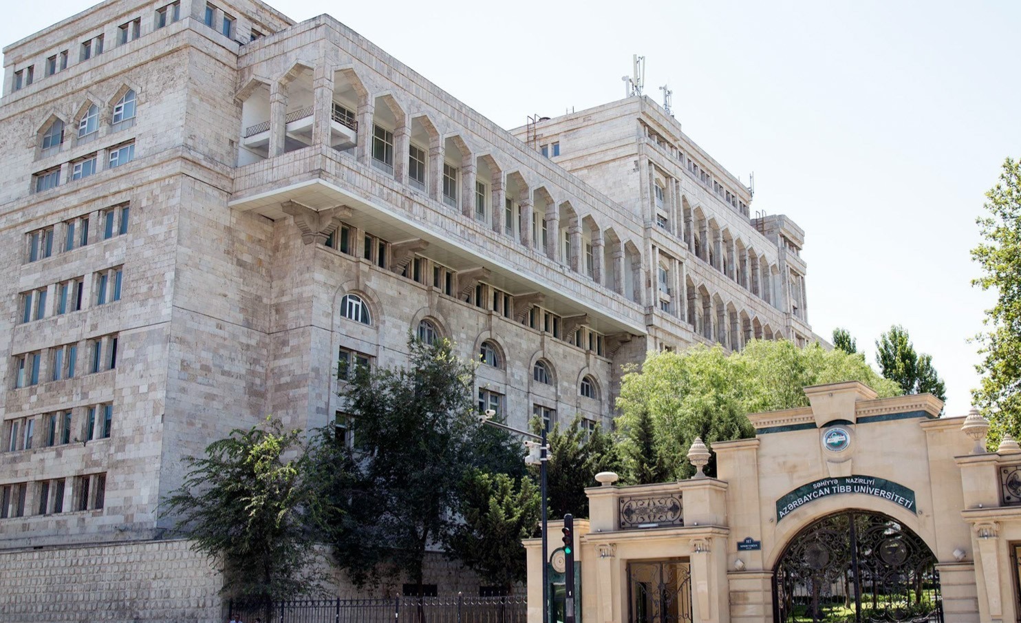 Tibb Universitetində vergi yoxlaması başladı
