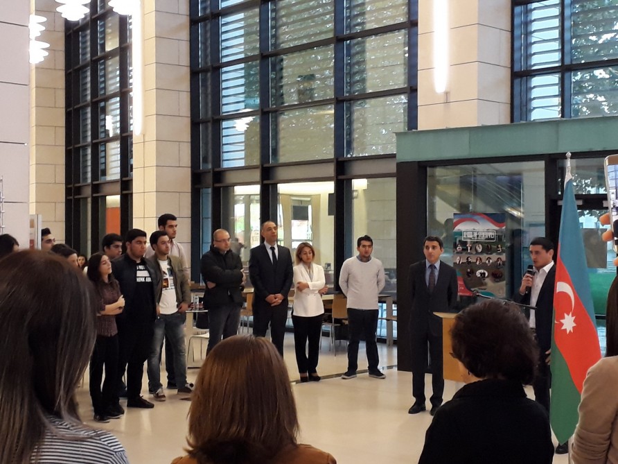 Universitetdə Bayraq günü qeyd olundu