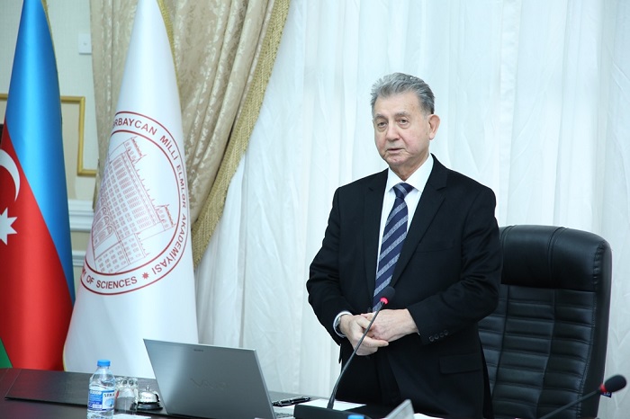 AMEA Rəyasət Heyəti toplandı