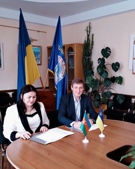 Azərbaycan və Ukraynanın məktəbləri əməkdaşlığa başlayır - FOTO