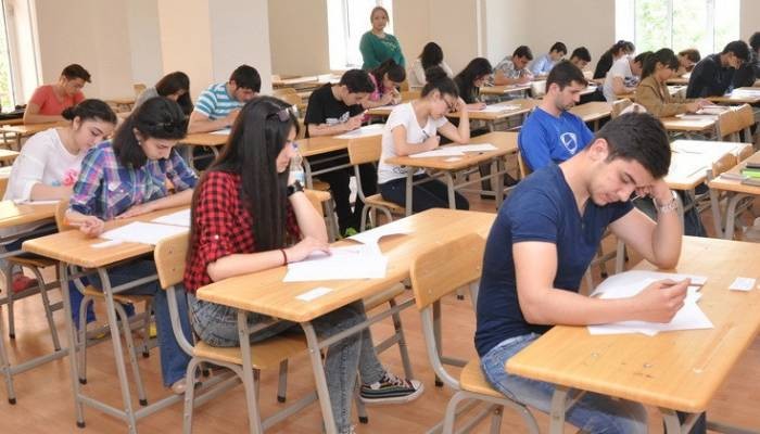 “Burada heç kim özündən Amerika açmayıb, ötənilki məzunlar məcbur olub..” – Ekspert acımazıslığı   