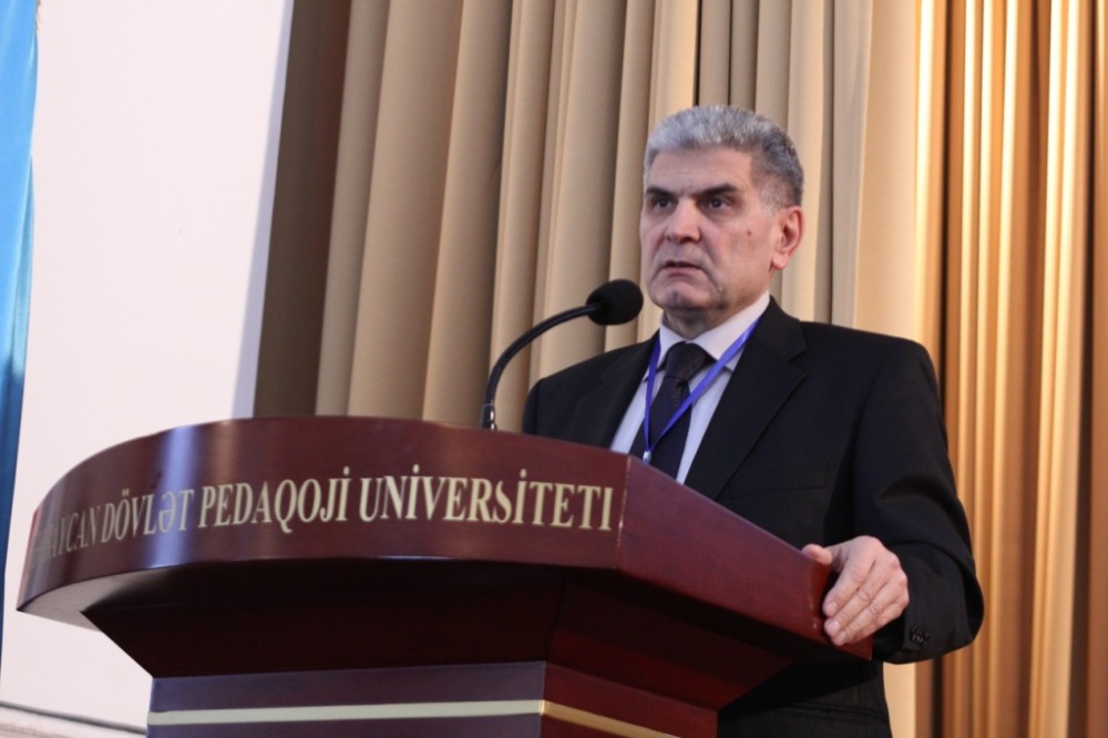 Rektor  nazirə söz verdi - 