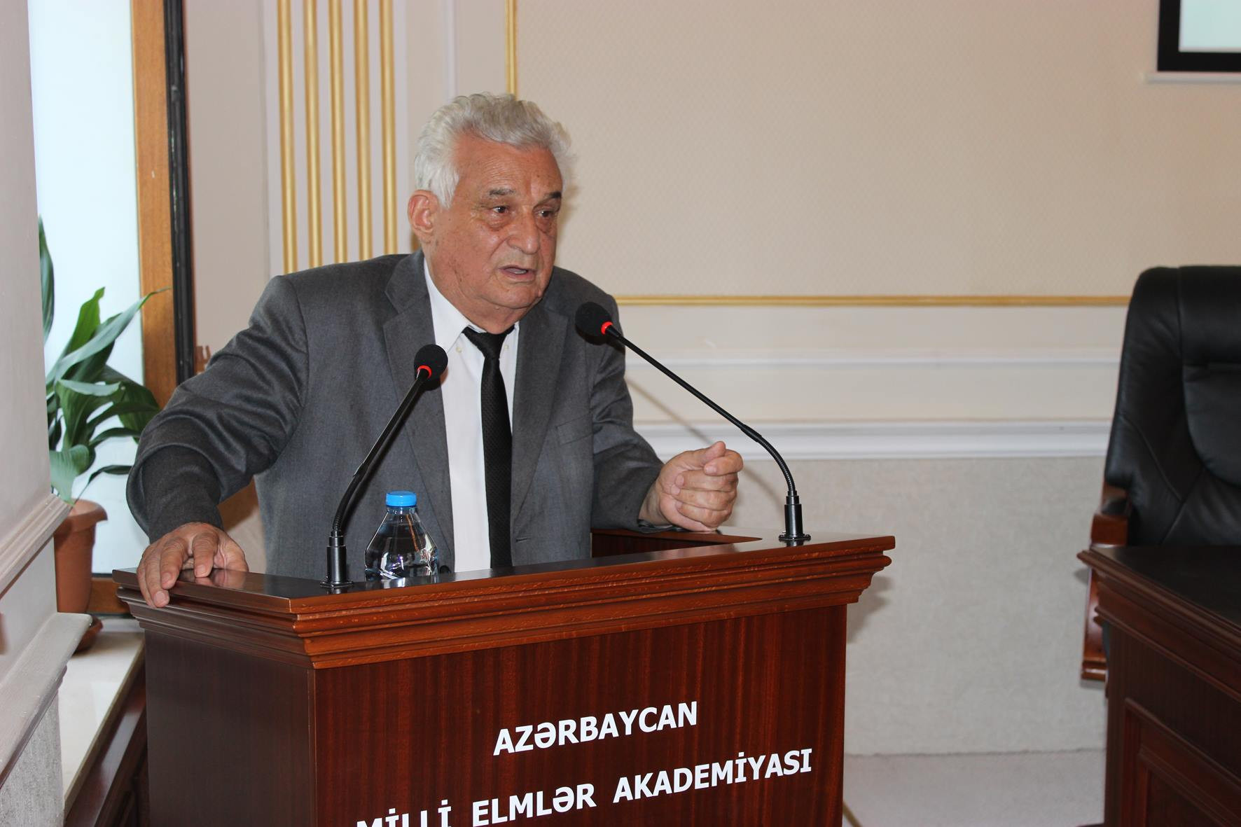 Tanınmış alim Prezidentin fəxri diplomu ilə təltif olundu