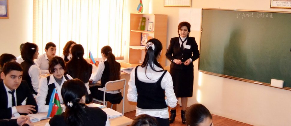 Direktorluğa namizədlər sinif  rəhbərini necə seçməlidir? - CAVAB