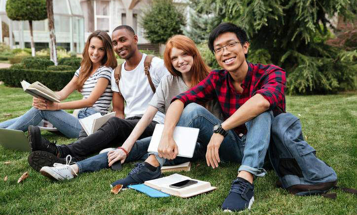 Fransada təhsil haqları 10 dəfə bahalaşacaq