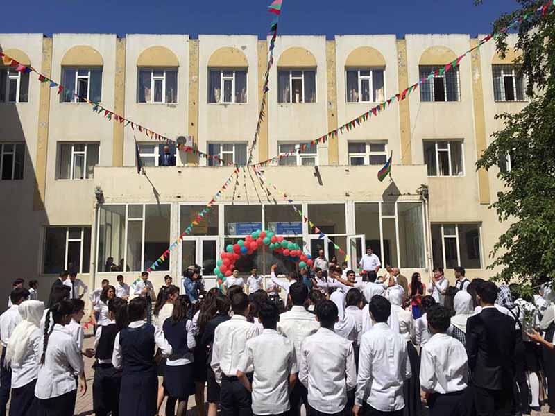 Orta məktəblər sahibkarlıq fəaliyyəti ilə məşğul olacaq - Yenilik