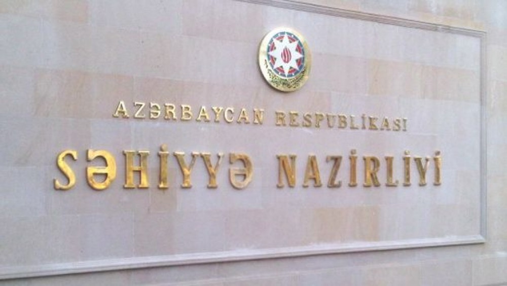 Səhiyyə Nazirliyi yaralanan şagird və valideynlərin vəziyyəti ilə bağlı açıqlama yaydı