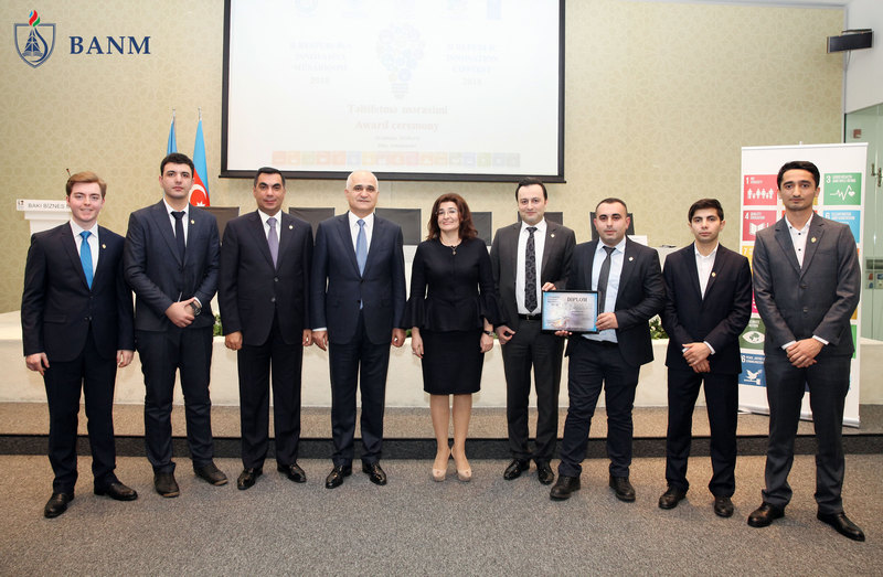 Bakı Ali Neft Məktəbinin tələbələri təltif olundular    
