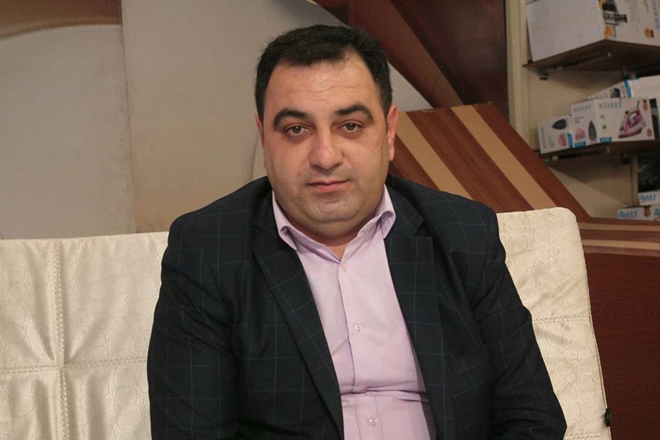 7-ci sinif şagirdi ilə evlənən Mirismayıl müəllim işləməyib