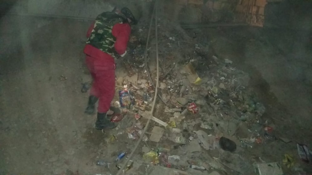 Gəncədə məktəbin zirzəmisindən 161 patron tapıldı    