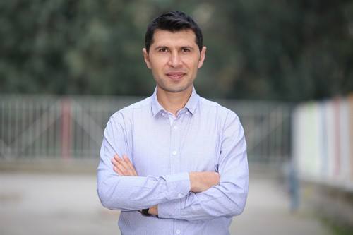 42 dilənçi uşağı təhsilə cəlb edən gənc müəllim - FOTO