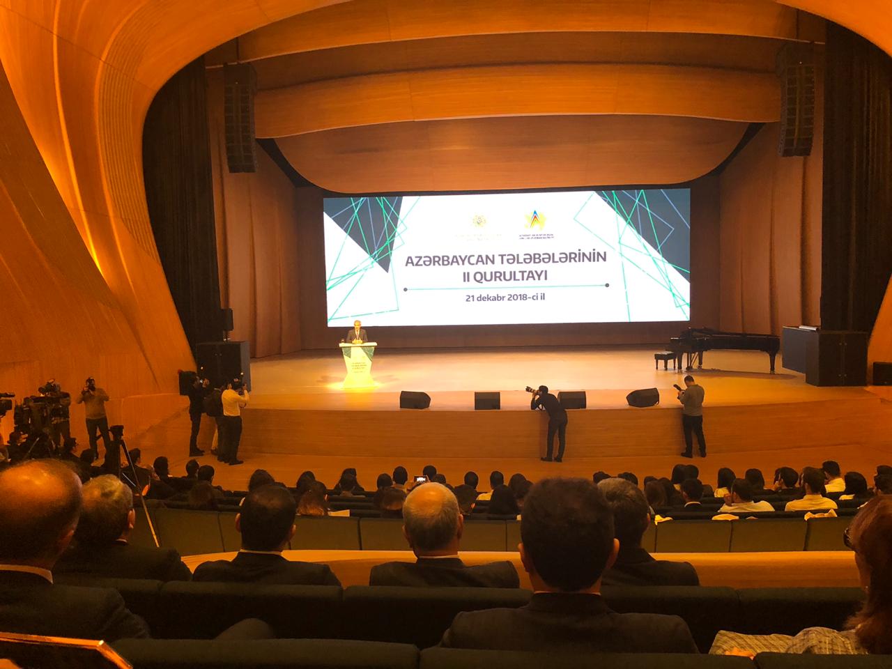  Baş nazirin müavini tələbələrə çağırış etdi: “Çirkli təbliğata qarşı olun”
