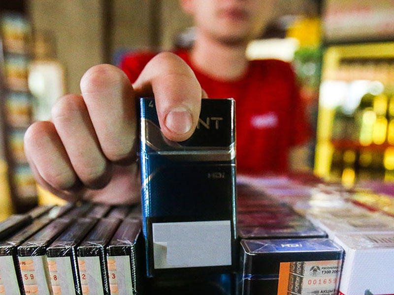 Məktəblərin ətrafında siqaret satılır - VİDEO