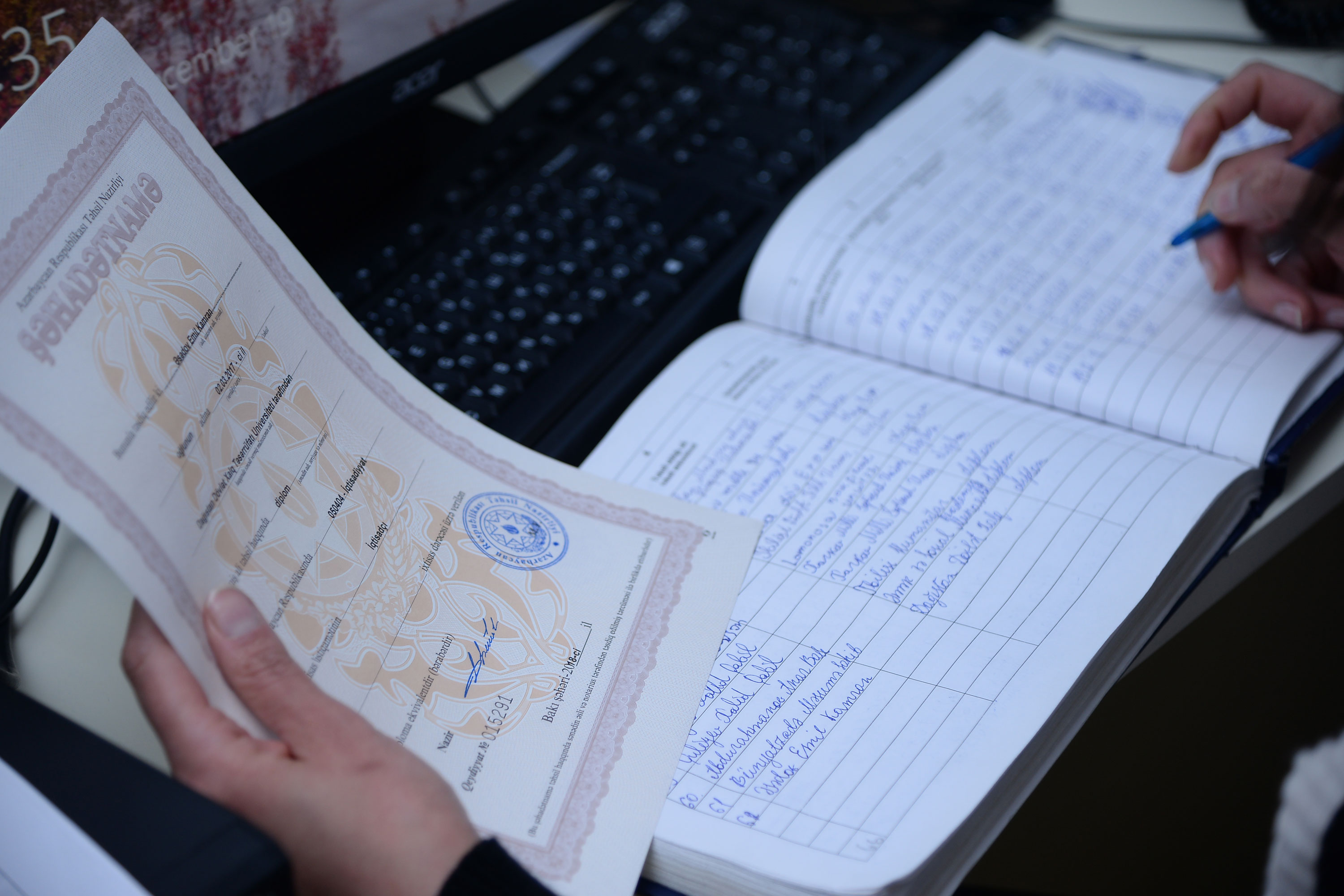 Xaricdə oxuyan 3570 nəfərin 20 faizinin diplomu Azərbaycanda tanınmayıb