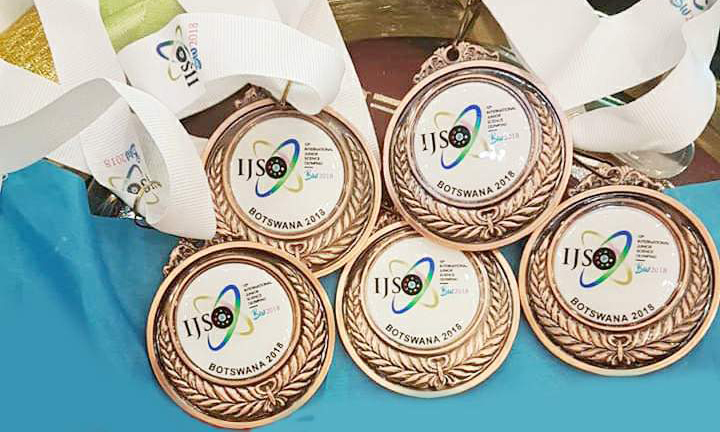 Paytaxt məktəbliləri beynəlxalq olimpiadalarda uğur qazandılar