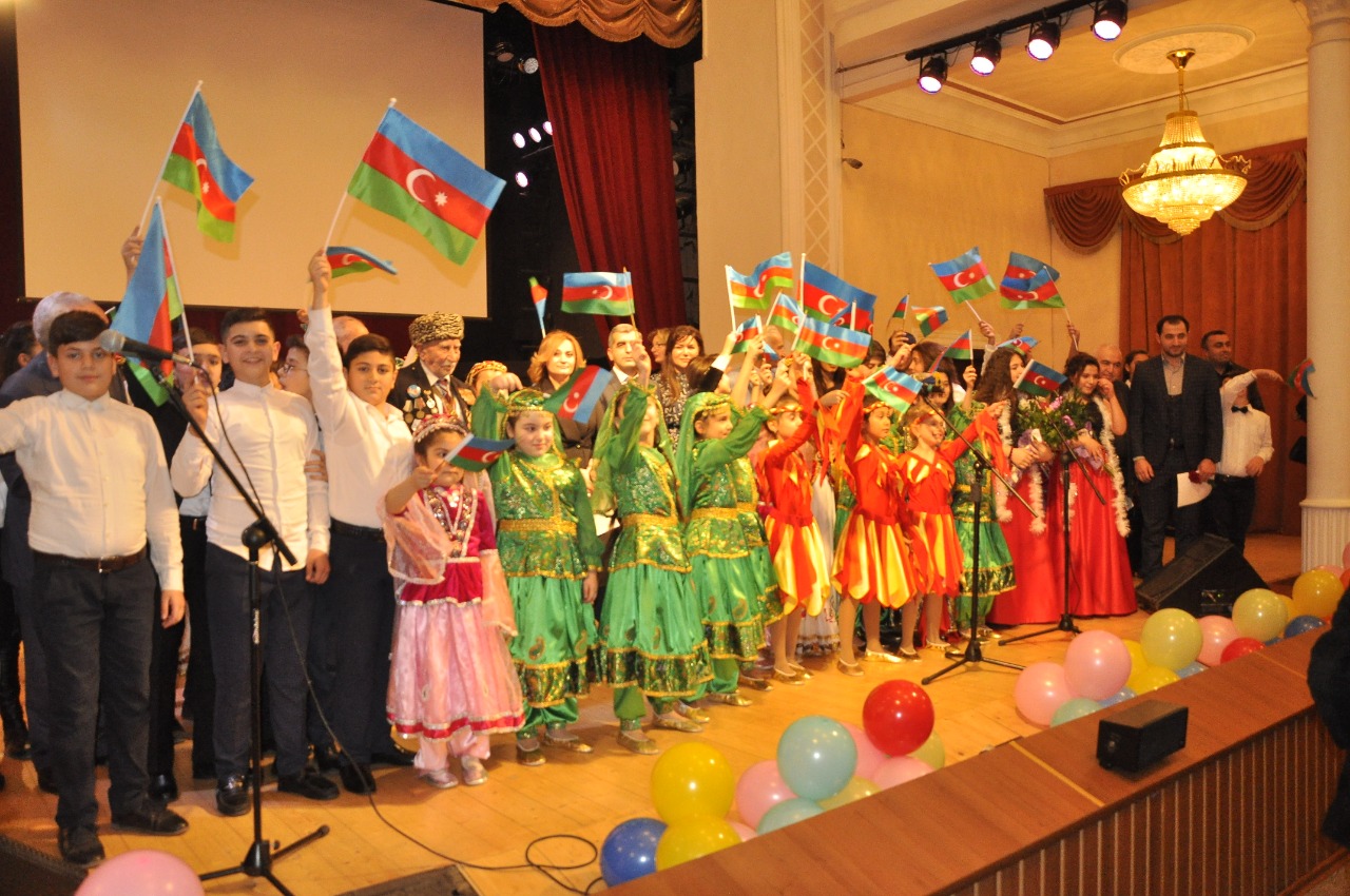 Təhsil müəssisələrində bayram tədbirləri keçirildi