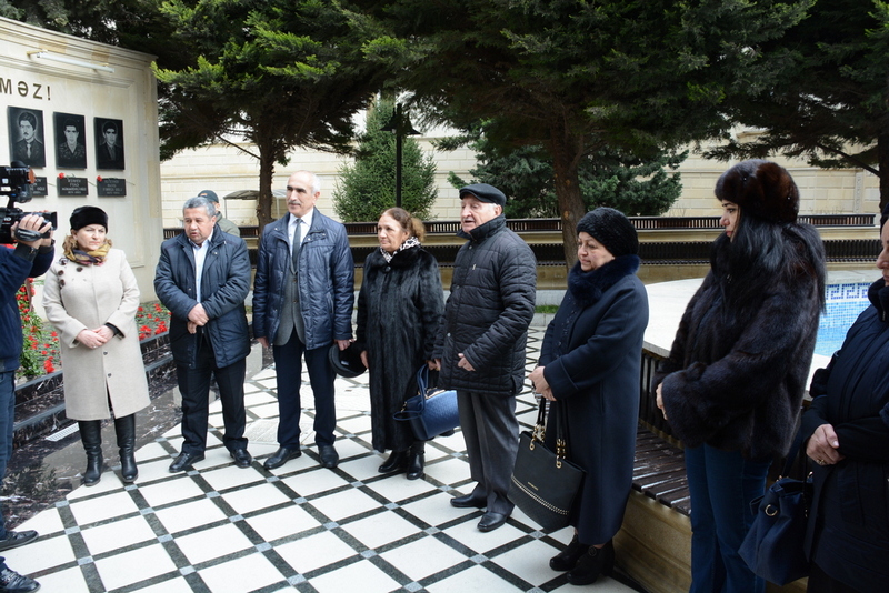 Rektor: “Şəhidlərin xatirəsi UNEC-də daim ehtiramla yad edilir, əziz tutulur” - FOTO    