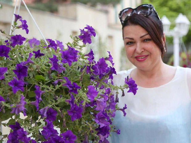 Aktrisanın 42 il öncəyə aid tələbəlik fotosu heyranlıq doğurdu 