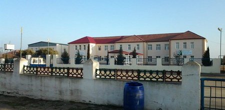 Pirallahıdakı müəllimlərin məktəbdə “girov qalmaları”na AYDINLIQ GƏTİRİLDİ      
