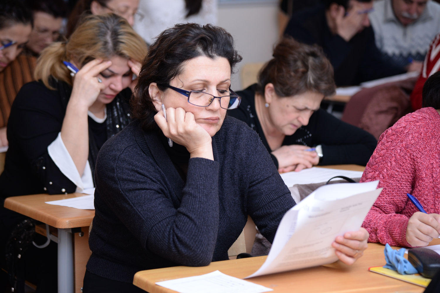 DİM 119 müəllimi nəzarətçilikdən uzaqlaşdırdı - SƏBƏB