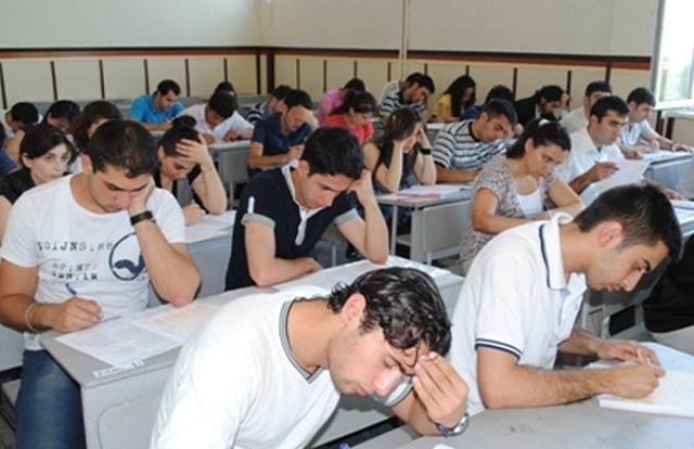 Magistraturaya sənəd qəbulu başladı  