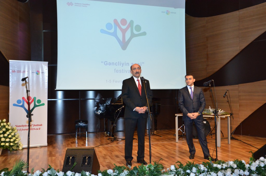 Əbülfəs Qarayev: “Hazırda 125 istedadlı gənc Prezident təqaüdünə layiq görülüb”