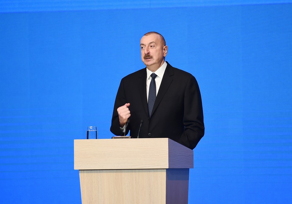 Prezidentdən gənclərə TÖVSİYƏ: “Təhsilə çox böyük fikir verin”